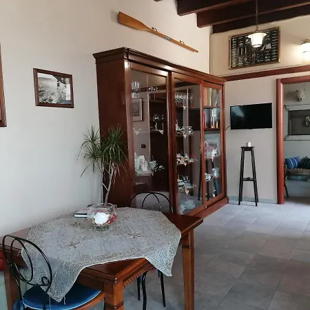 Vela Club House *
